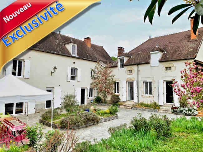 Moulin fondé en titre en 1560 à vendre avec roue et piscine sur 8 ha en Vallée de la Sioule 03; piscine, roue, rivière, gîtes, chambres d’hôte